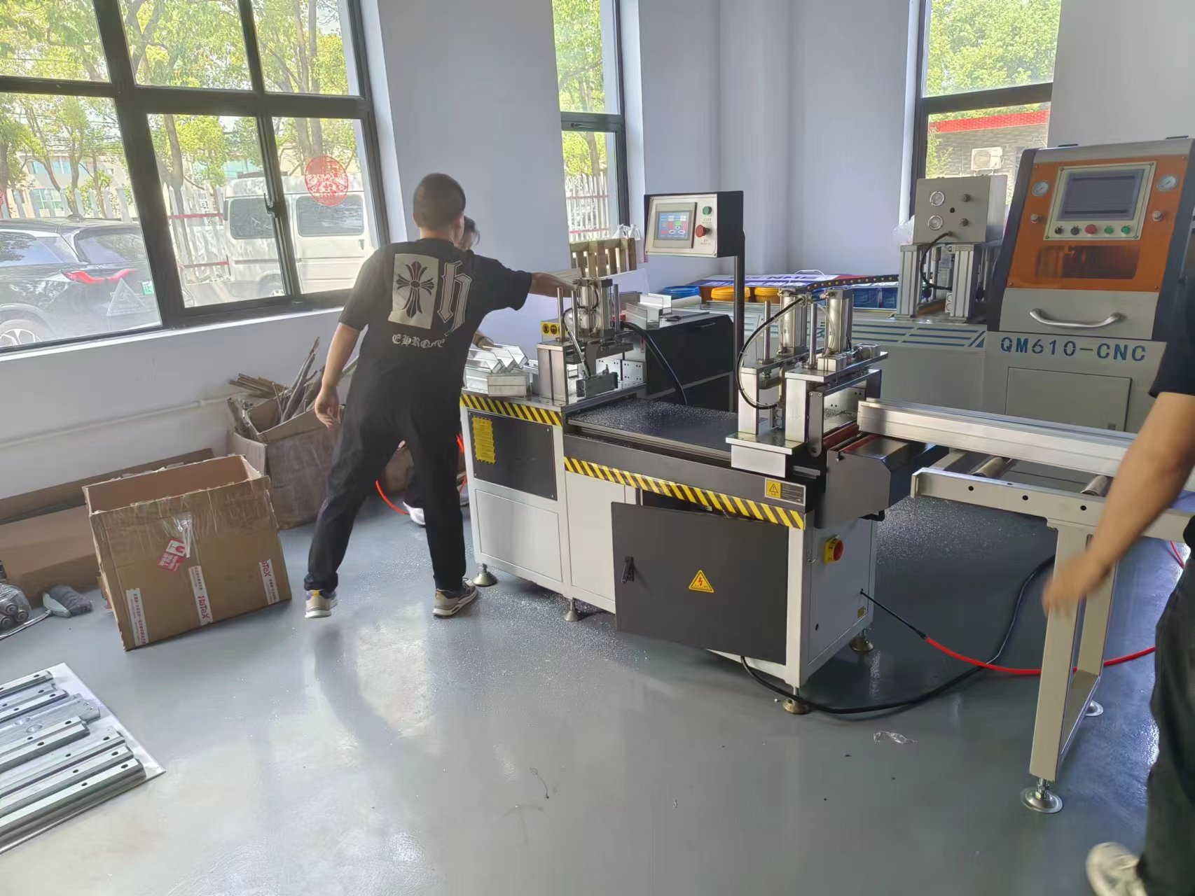 精密鋁材切割機