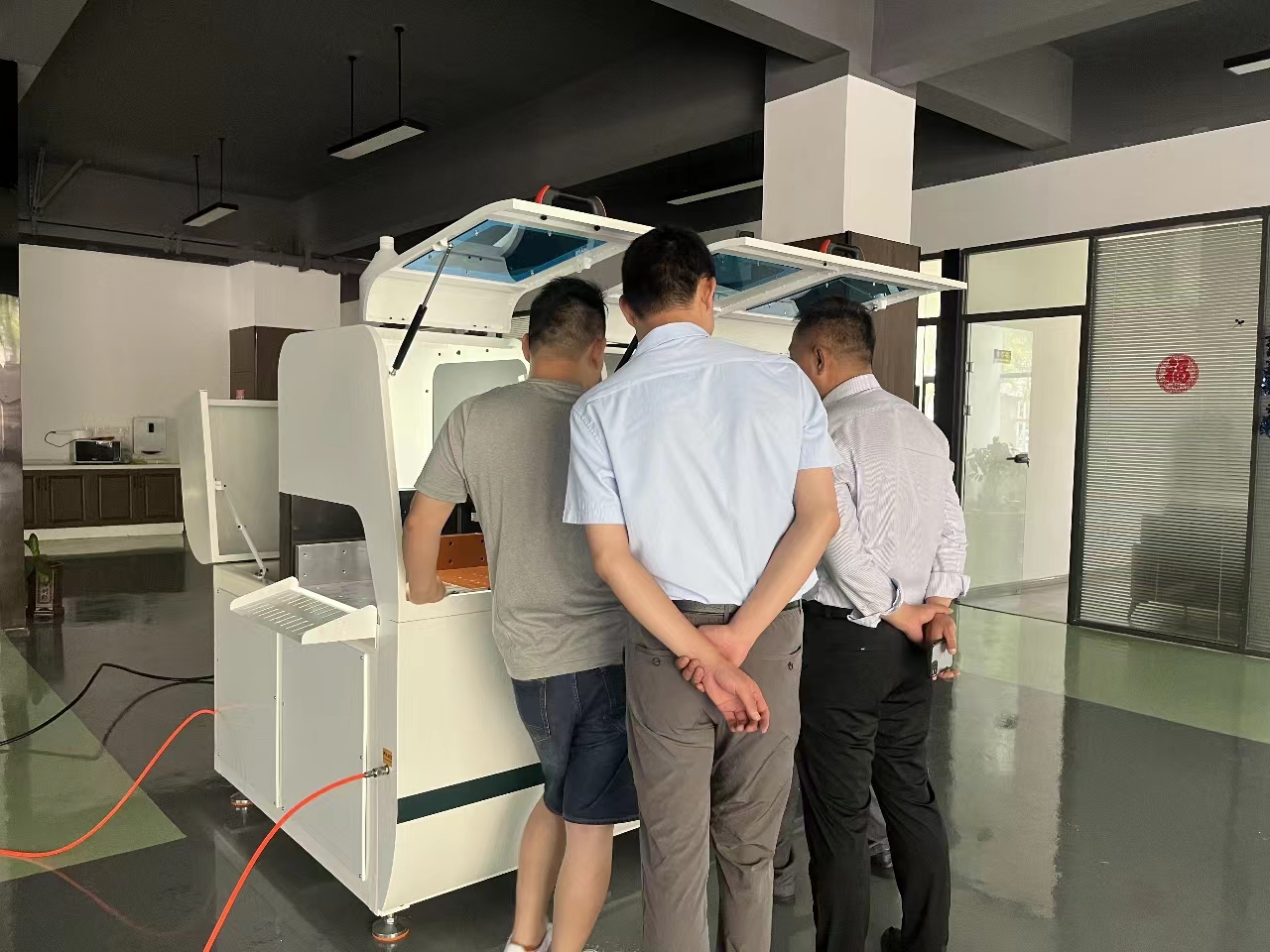 全自動切鋁機 全自動切鋁機