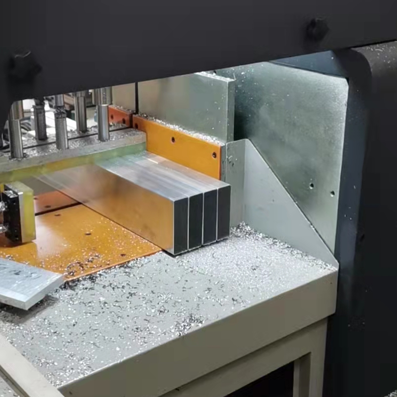 無尾料切鋁機