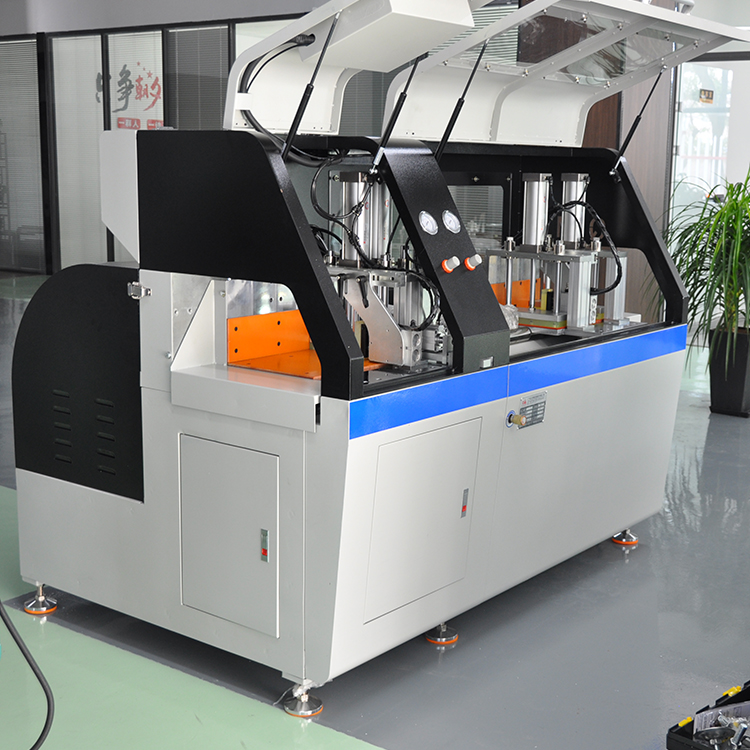 550無尾料分離式全自動切鋁機主圖6 550無尾料分離式全自動切鋁機主圖6