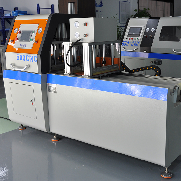 500全自動切鋁機主圖2 500全自動切鋁機主圖2